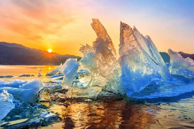Very Large Beautiful Chunk Ice Sunrise Winter 335224 293