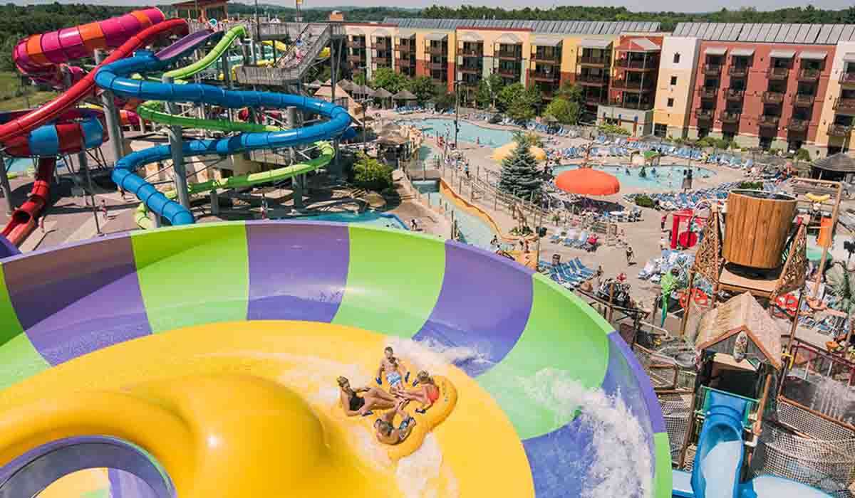 13 Best Indoor Water Parks in the United States